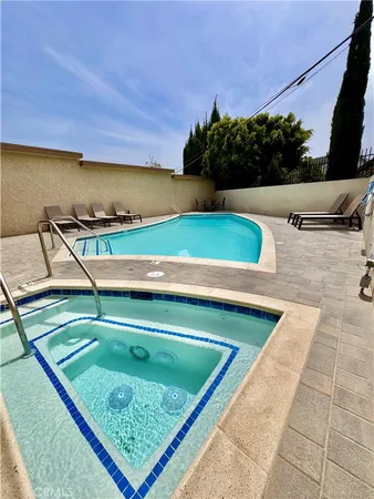 $2,395 | 3010 Montrose Avenue, Unit 26, La Crescenta, CA 91214