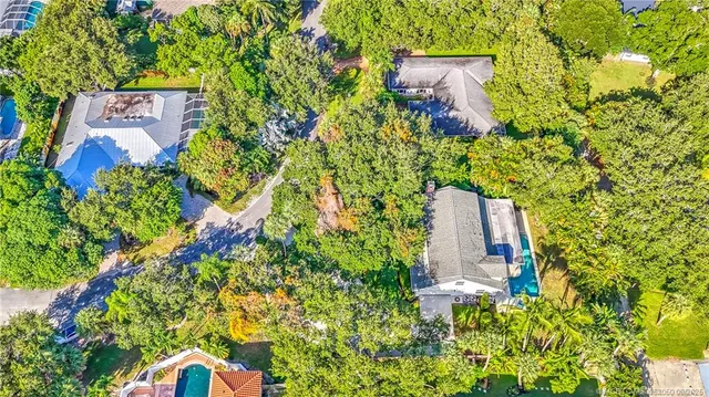 $5,500 | 4 Via Lucindia Drive South, Sewall's Point, FL 34996