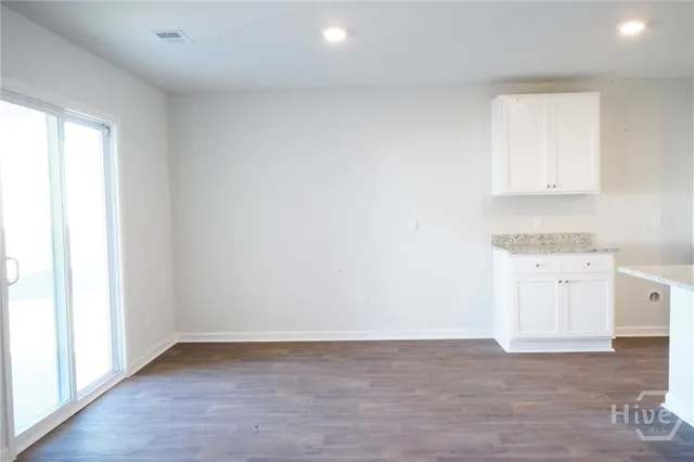 $2,450 | 397 Coconut Drive, Bloomingdale, GA 31302