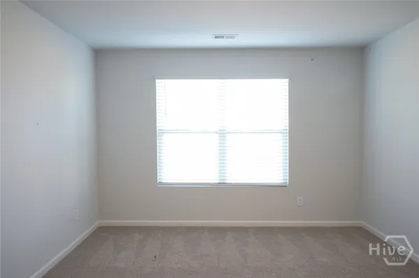 $2,400 | 397 Coconut Drive, Bloomingdale, GA 31302