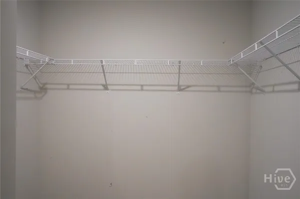 $2,400 | 397 Coconut Drive, Bloomingdale, GA 31302