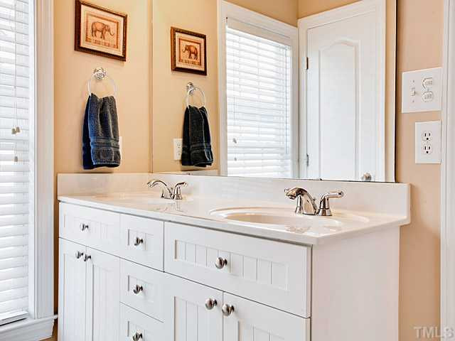 1171 Harp Street Raleigh, NC 27604 - Photo 18 of 25 Master Bath/Spa