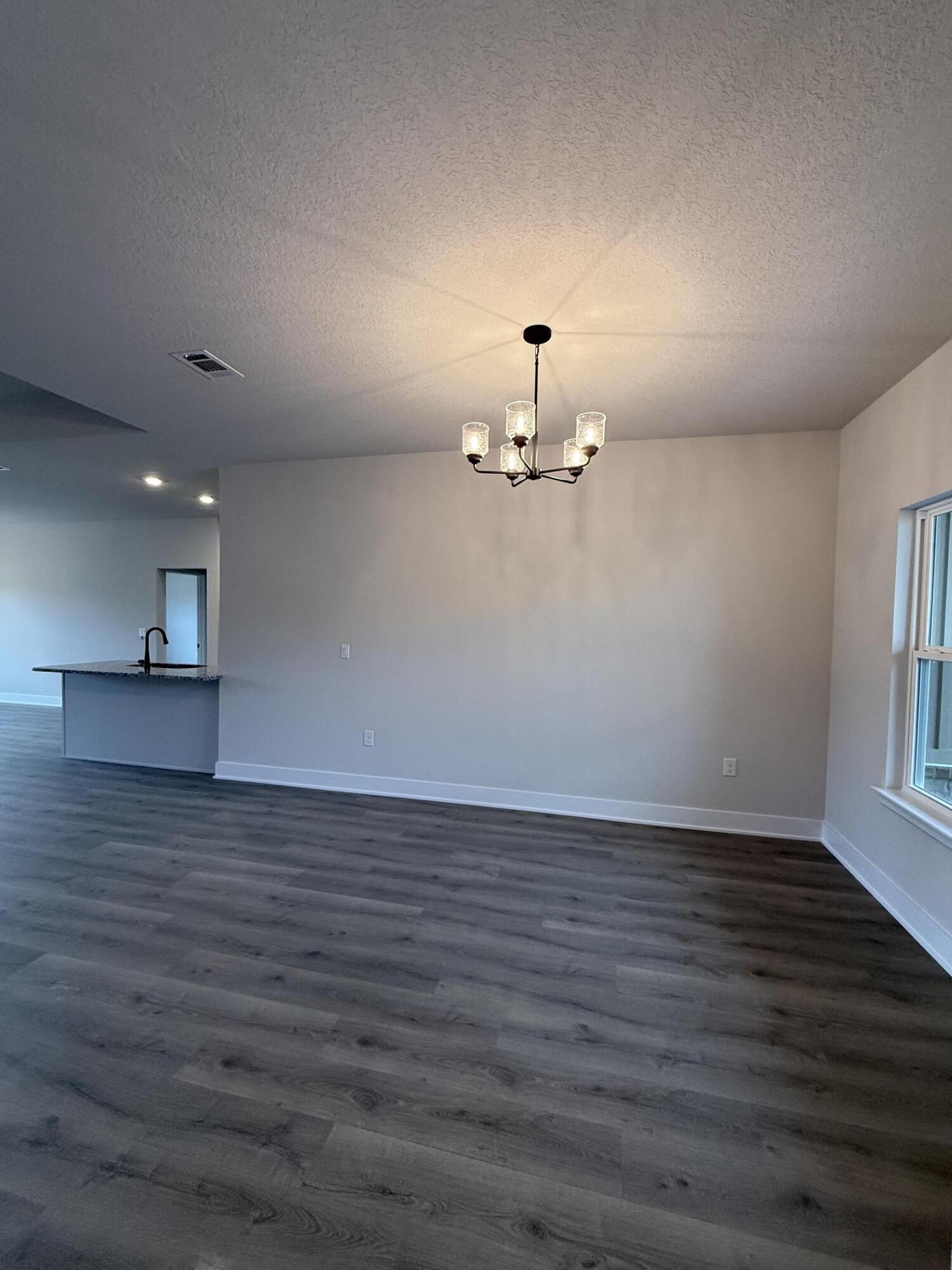 2406 Aleia Lane Crestview, FL 32536 - Photo 7 of 27 IMG_6364