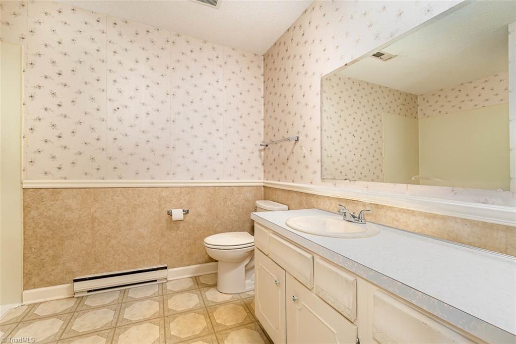 7130 Kennedy Road Trinity, NC 27370 - Photo 19 of 28 Primary Bathroom