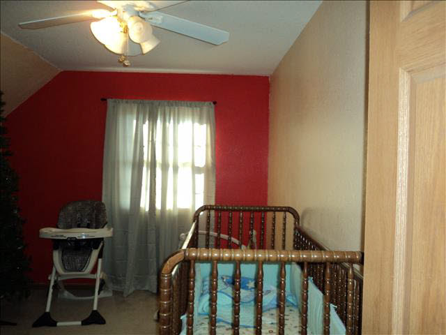 638 West Erie Road Temperance, MI 48182 - Photo 10 of 20 Upstairs Bedroom