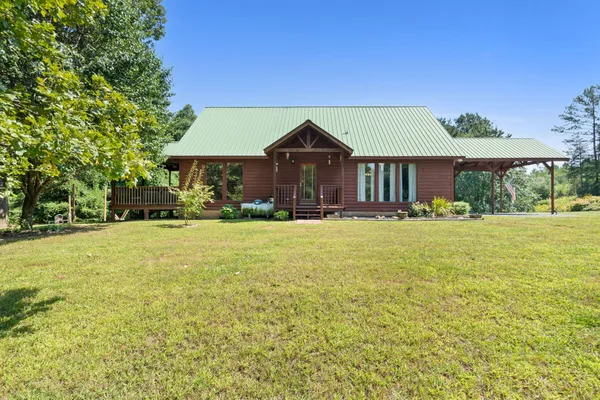 a front view of house with yard