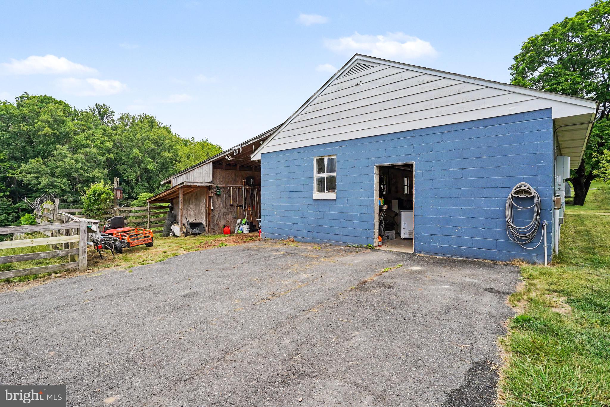 3214 Sandy Hook Road Street, MD 21154 - Photo 14 of 51