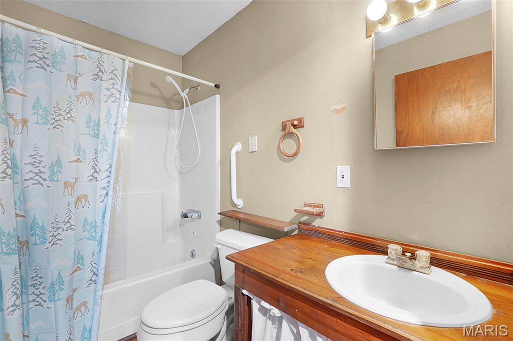 6703 Frandsen Road Alhambra, IL 62001 - Photo 20 of 48