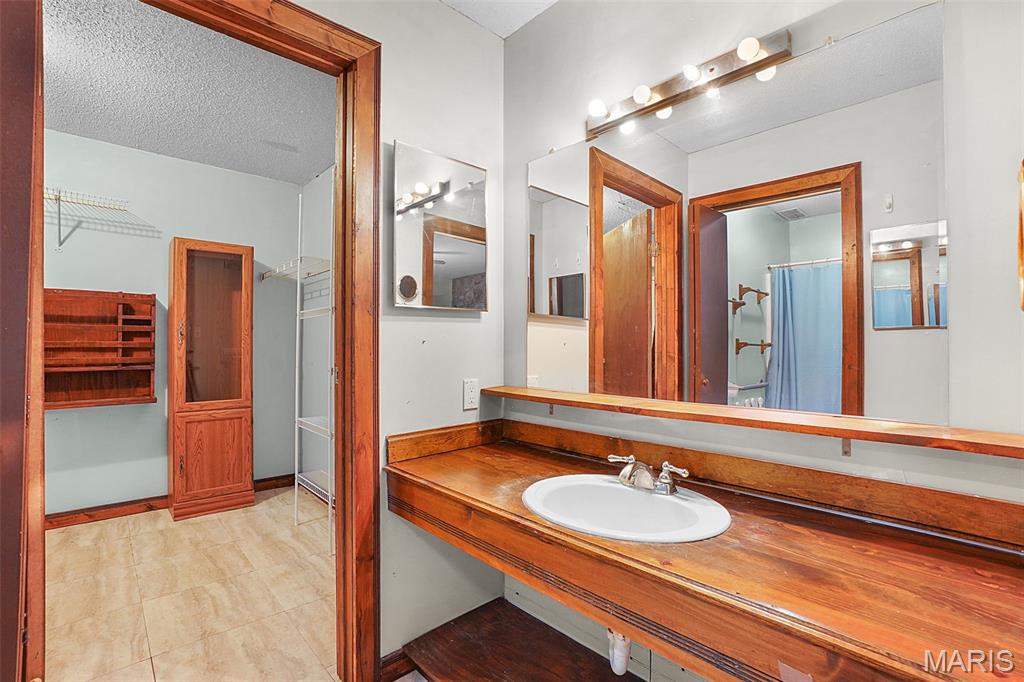 6703 Frandsen Road Alhambra, IL 62001 - Photo 38 of 48