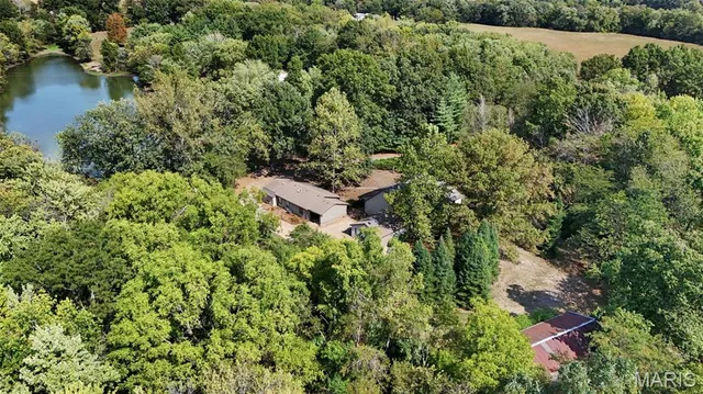 $479,000 | 6703 Frandsen Road, Alhambra, IL 62001