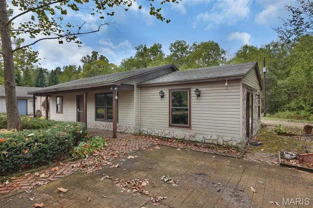 $479,000 | 6703 Frandsen Road, Alhambra, IL 62001