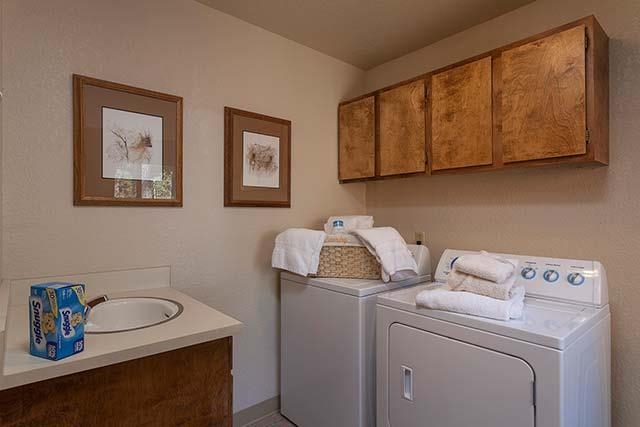 11401 Chamonix Road Truckee, CA 96161 - Photo 13 of 14 Gallery Image 13