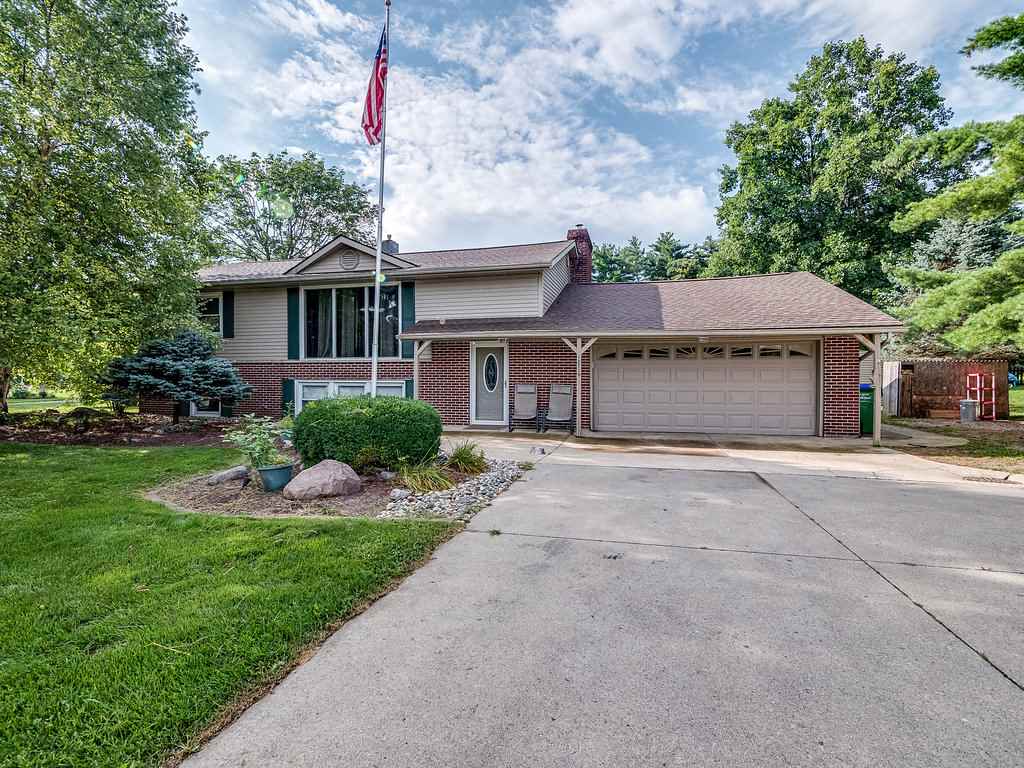 12710 Leo Road Fort Wayne, IN 46845 - Photo 1 of 35