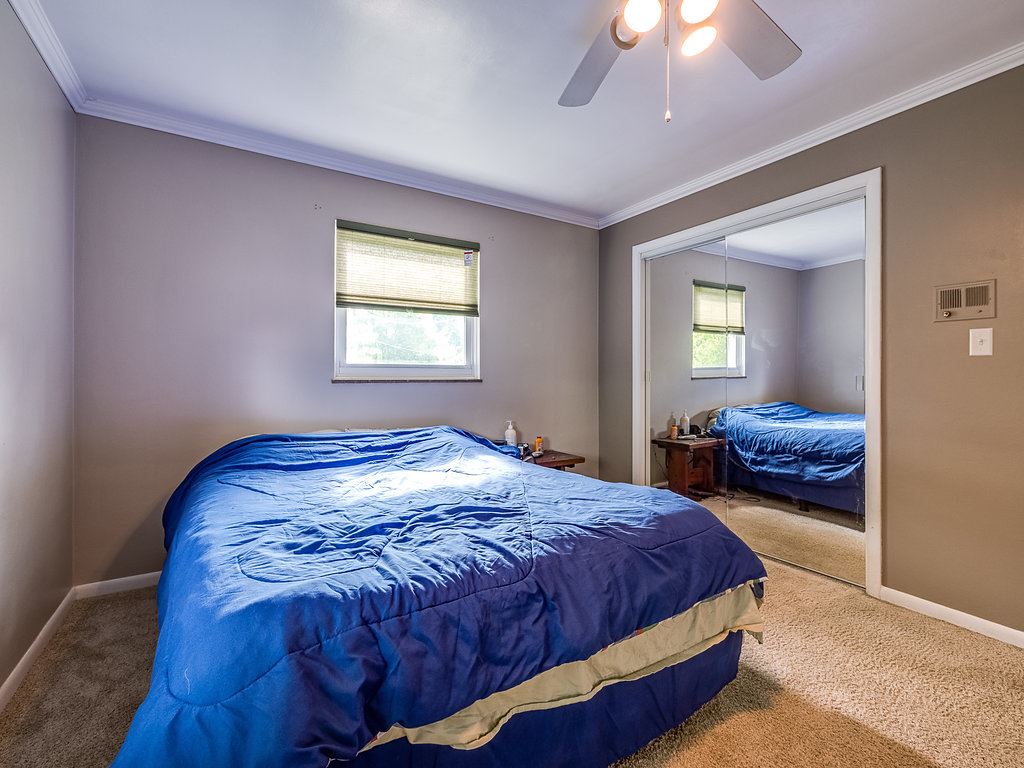 12710 Leo Road Fort Wayne, IN 46845 - Photo 15 of 35