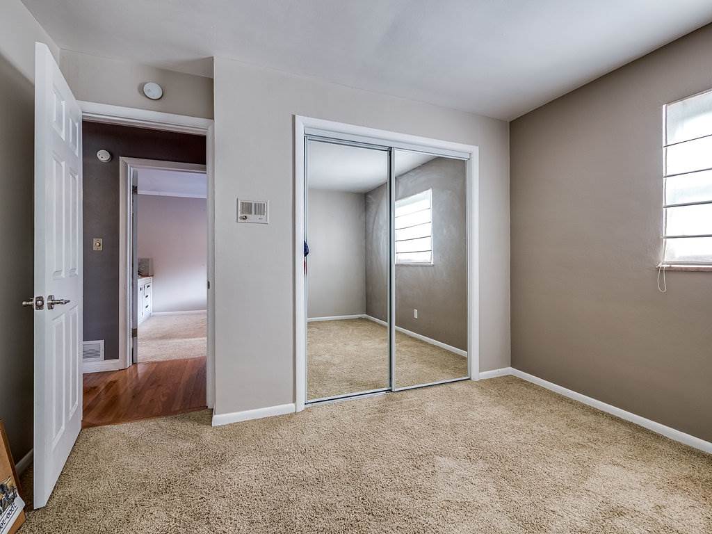 12710 Leo Road Fort Wayne, IN 46845 - Photo 17 of 35