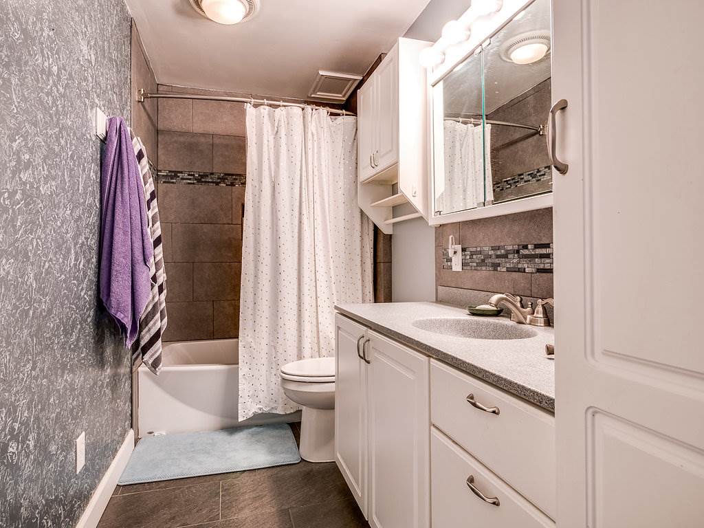 12710 Leo Road Fort Wayne, IN 46845 - Photo 23 of 35