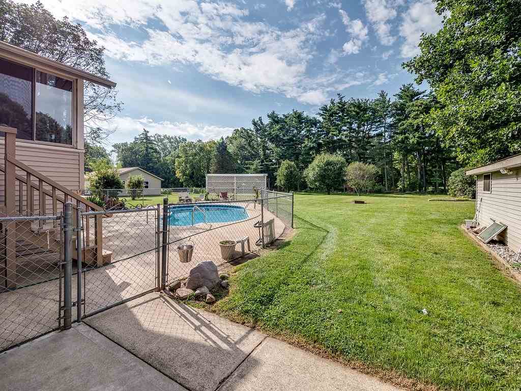 12710 Leo Road Fort Wayne, IN 46845 - Photo 29 of 35
