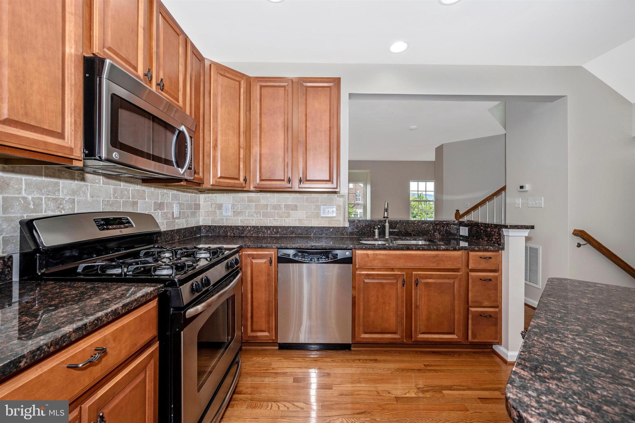 2028 Spring Run Circle Frederick, MD 21702 - Photo 15 of 52 Gallery Image 15