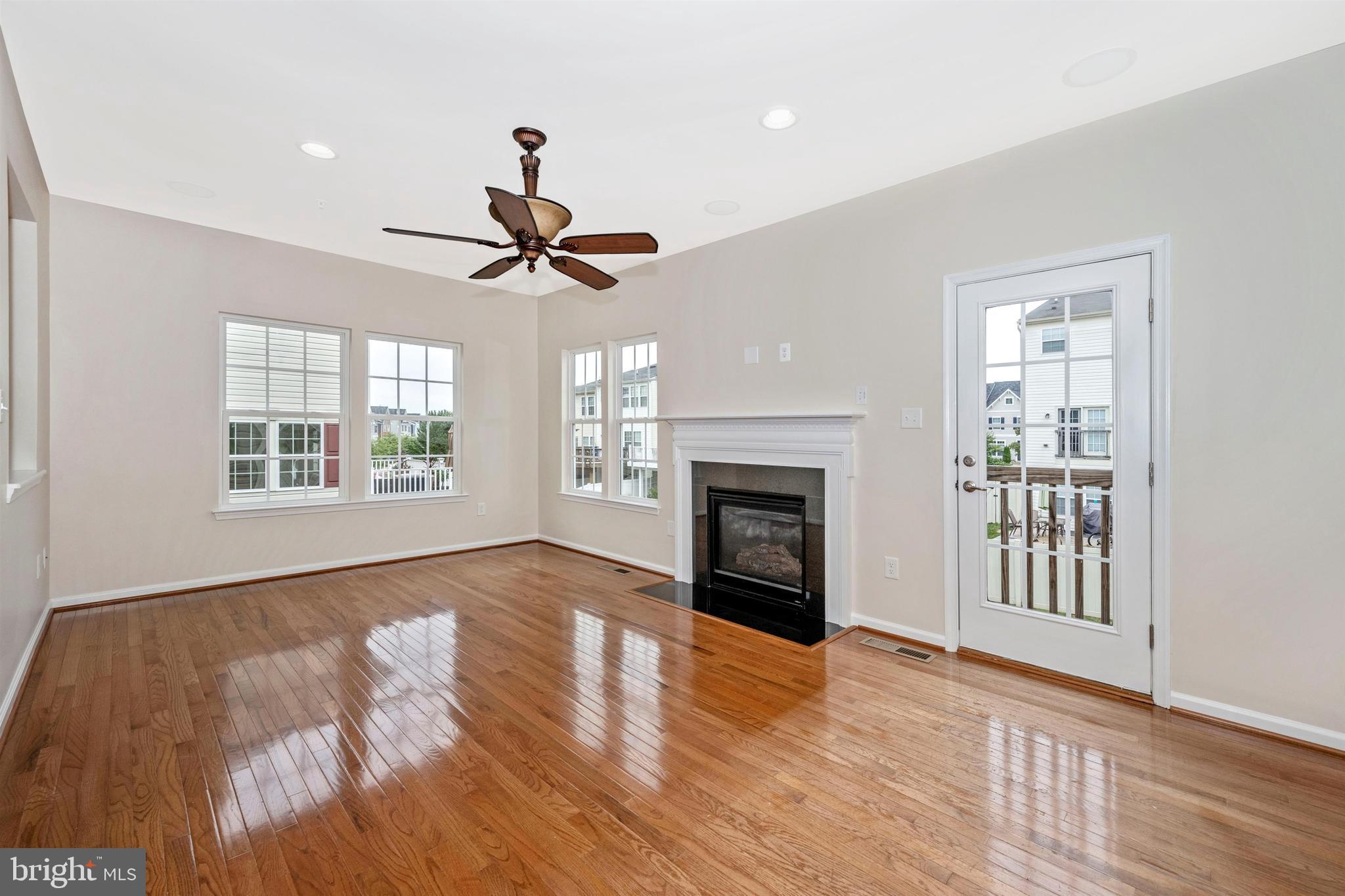 2028 Spring Run Circle Frederick, MD 21702 - Photo 16 of 52 Gallery Image 16