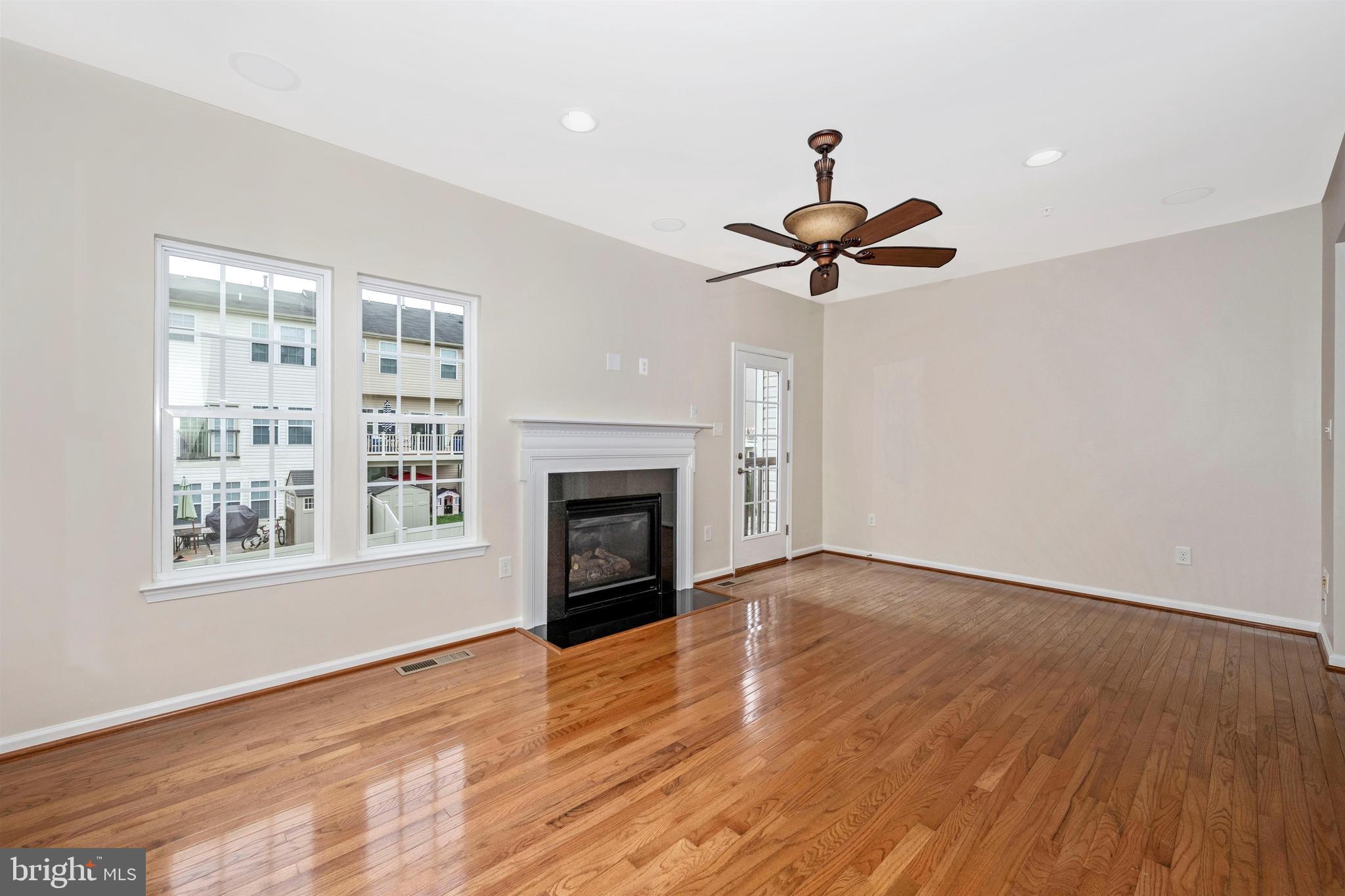 2028 Spring Run Circle Frederick, MD 21702 - Photo 18 of 52 Gallery Image 18