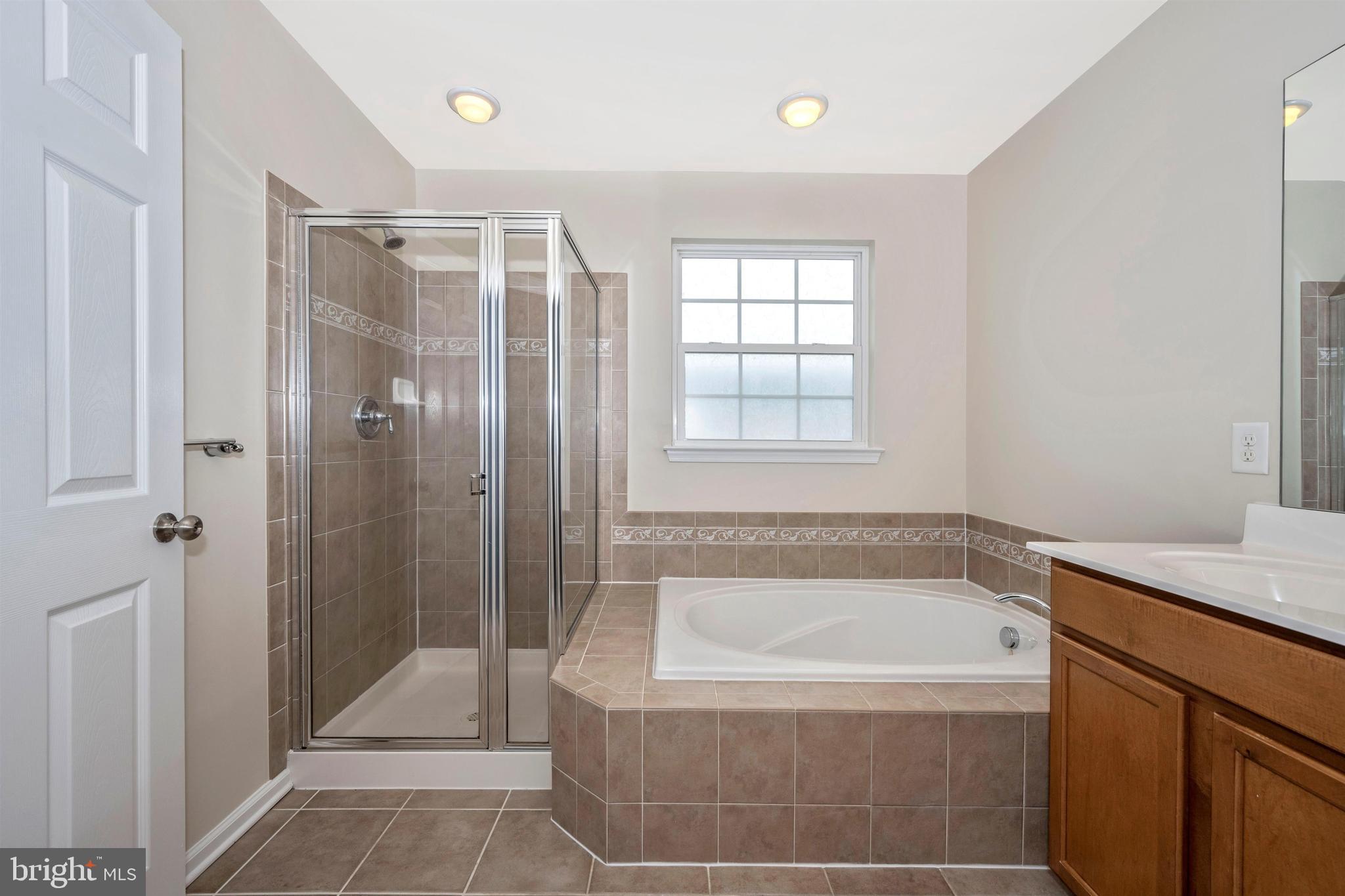 2028 Spring Run Circle Frederick, MD 21702 - Photo 25 of 52 Gallery Image 25
