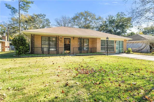 $220,000 | 1042 St Scholastica Street, Slidell, LA 70460