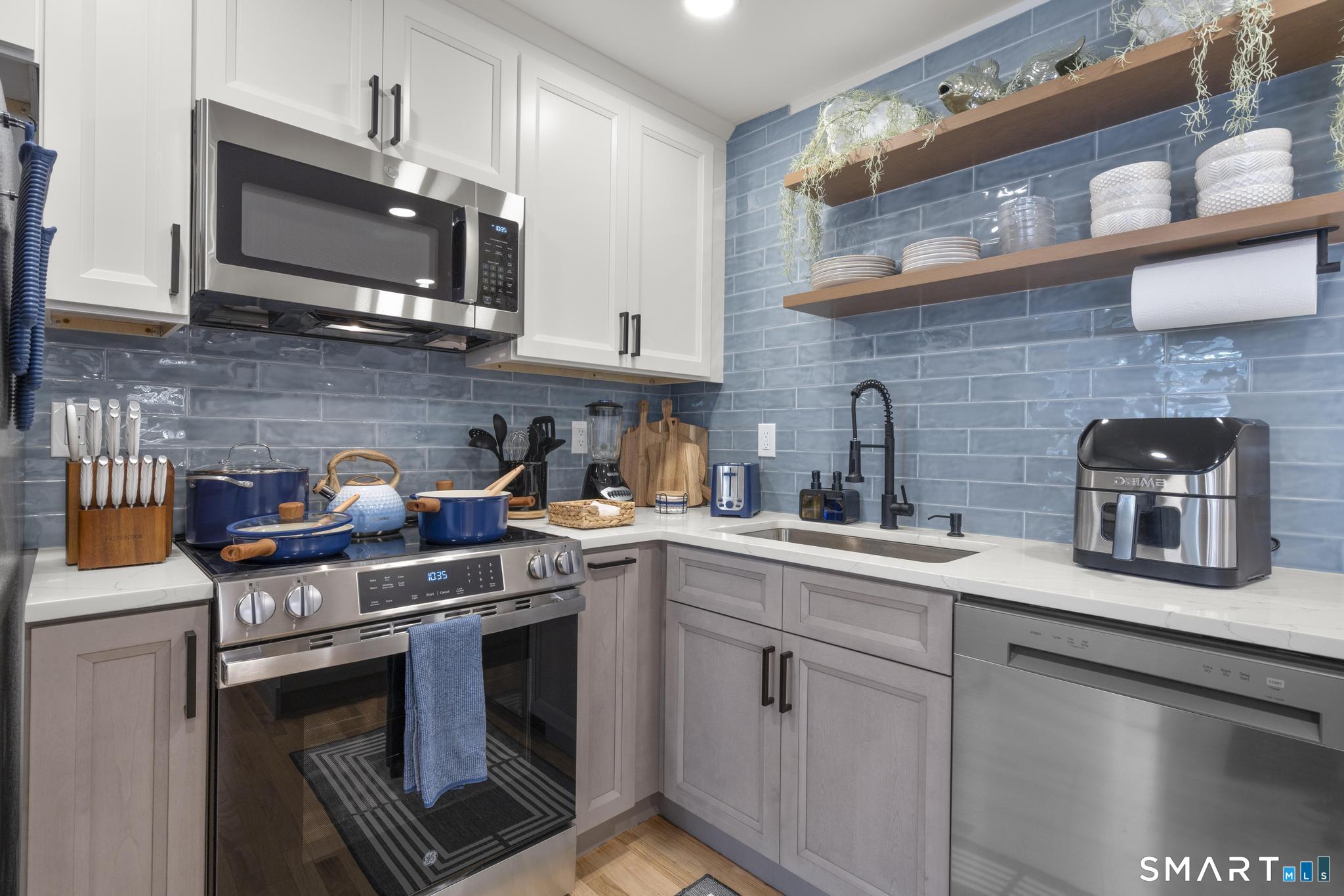 1742 Boston Post Road, Unit 3A Westbrook, CT 06498 - Photo 13 of 39