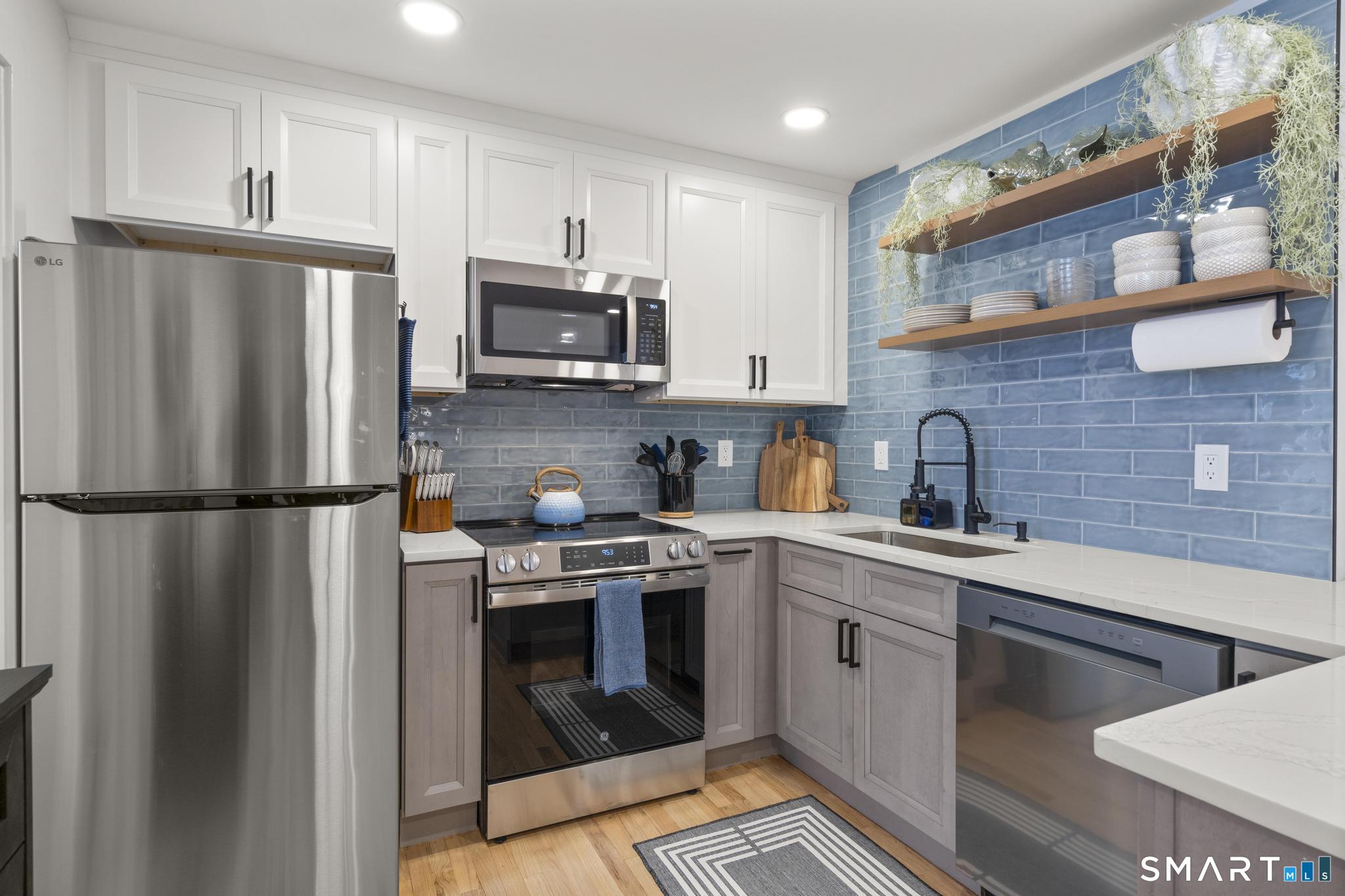 1742 Boston Post Road, Unit 3A Westbrook, CT 06498 - Photo 7 of 39