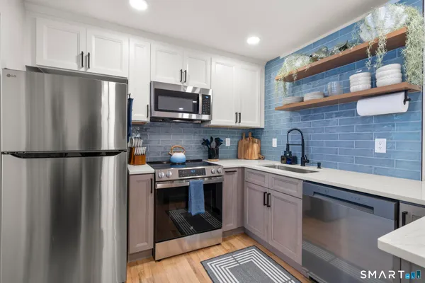 $2,500 | 1742 Boston Post Road, Unit 3A, Westbrook, CT 06498