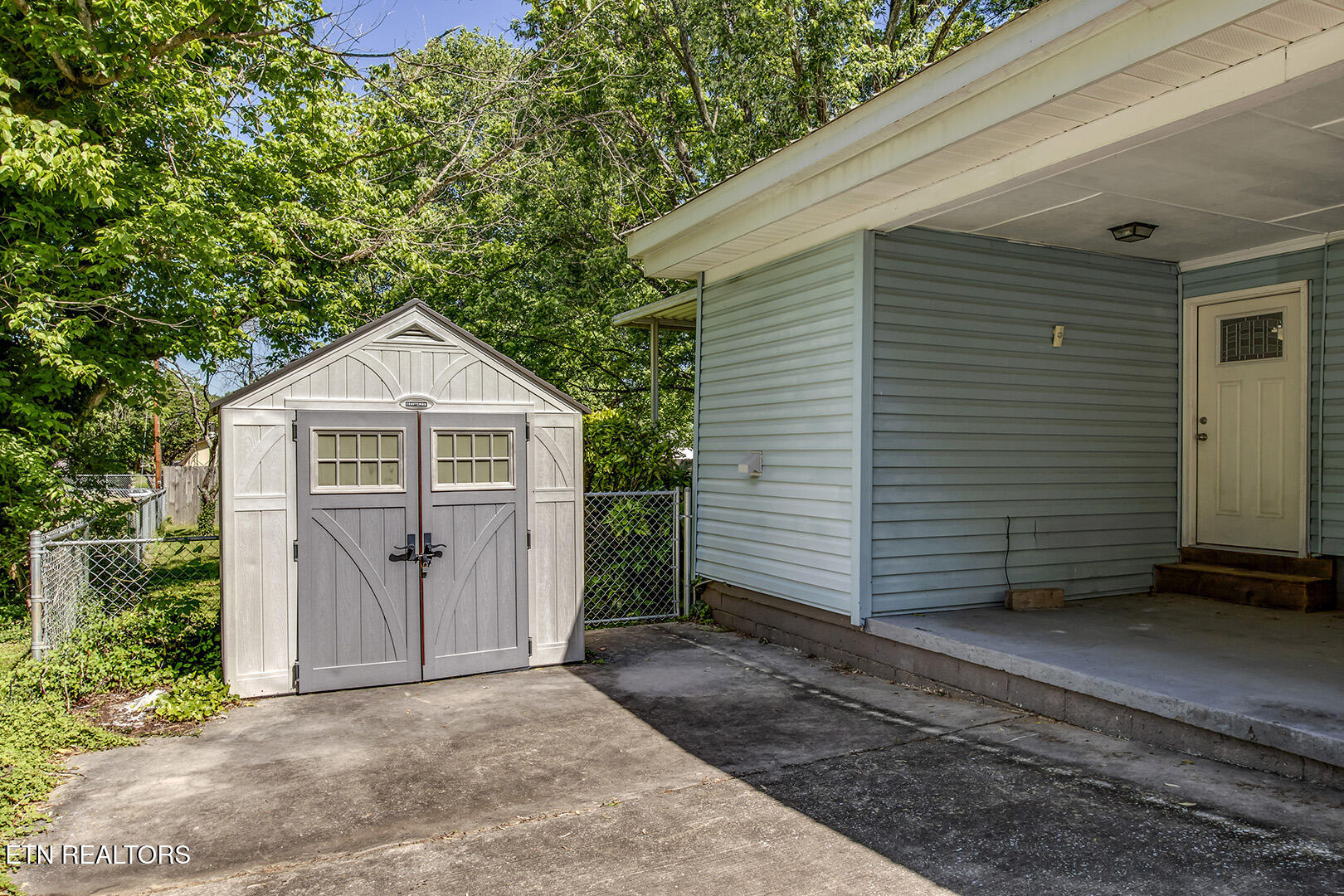 1113 Mayflower Road Kingston, TN 37763 - Photo 31 of 45 31_MayflowerRoad_1113_GardenShed-FamilyE