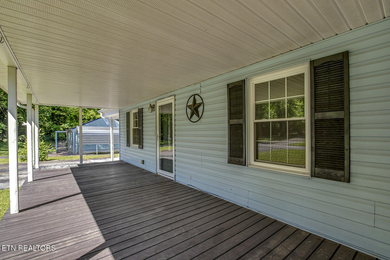 1113 Mayflower Road Kingston, TN 37763 - Photo 6 of 45 06_MayflowerRoad_1113_FrontPorch02
