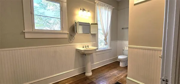 $2,300 | 1047 Ridge Avenue, Stone Mountain, GA 30083