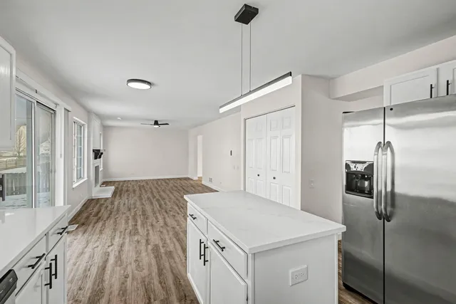 $499,999 | 1661 Charlotte Circle, Naperville, IL 60564