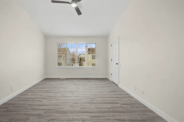 $499,999 | 1661 Charlotte Circle, Naperville, IL 60564