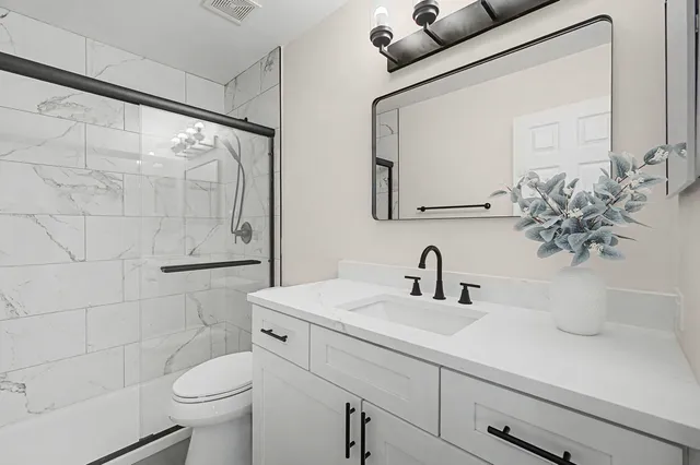 $499,999 | 1661 Charlotte Circle, Naperville, IL 60564