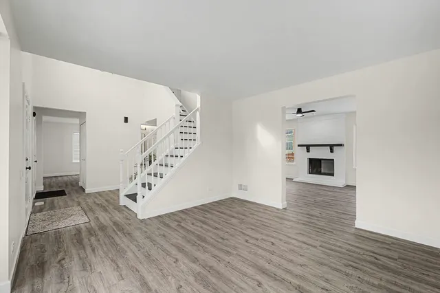 $499,999 | 1661 Charlotte Circle, Naperville, IL 60564