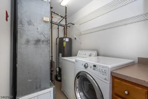 $479,000 | 200 Cambridge Court, Unit 200, Clifton, NJ 07014