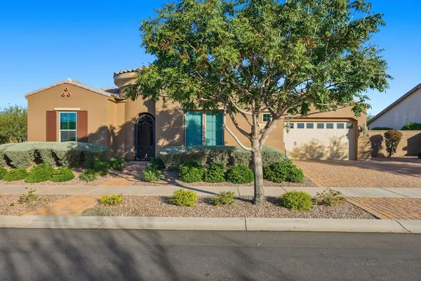 $3,800 | 10702 East Lumiere Avenue, Mesa, AZ 85212
