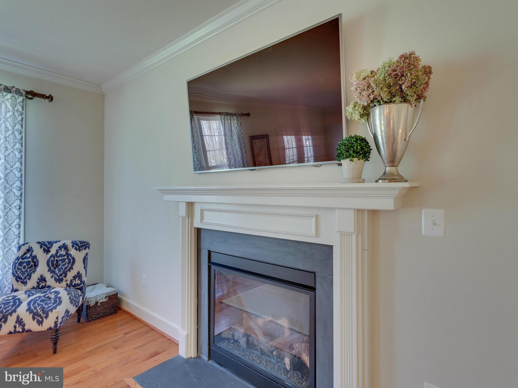 11300 Morgan Ridge Road Nokesville, VA 20181 - Photo 13 of 30 Custom Built Mantle Surrounds Fireplace