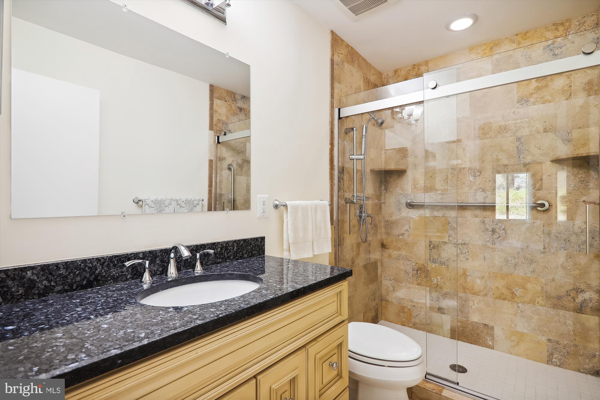 3626 Edelmar Terrace, Unit 125B Silver Spring, MD 20906 - Photo 19 of 21 Bath