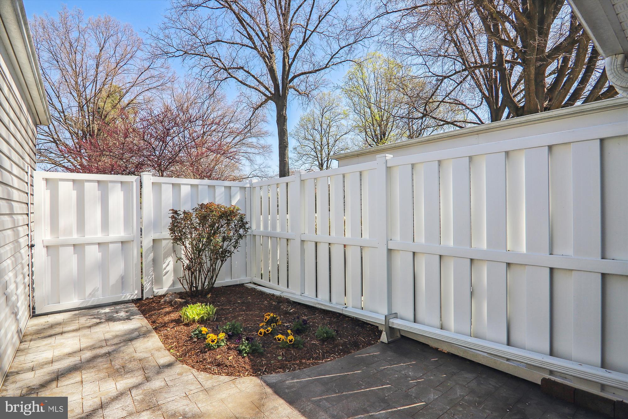 3626 Edelmar Terrace, Unit 125B Silver Spring, MD 20906 - Photo 6 of 21 Patio