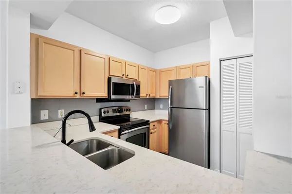 $292,000 | 12855 Madison Pointe Circle, Unit 101, Orlando, FL 32821