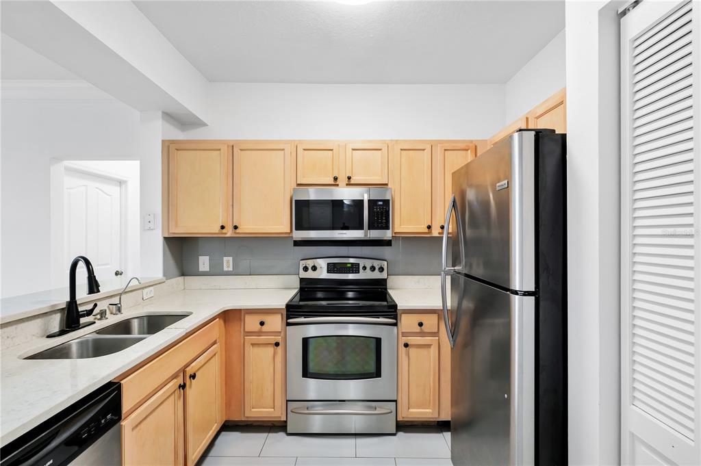 12855 Madison Pointe Circle, Unit 101 Orlando, FL 32821 - Photo 9 of 42