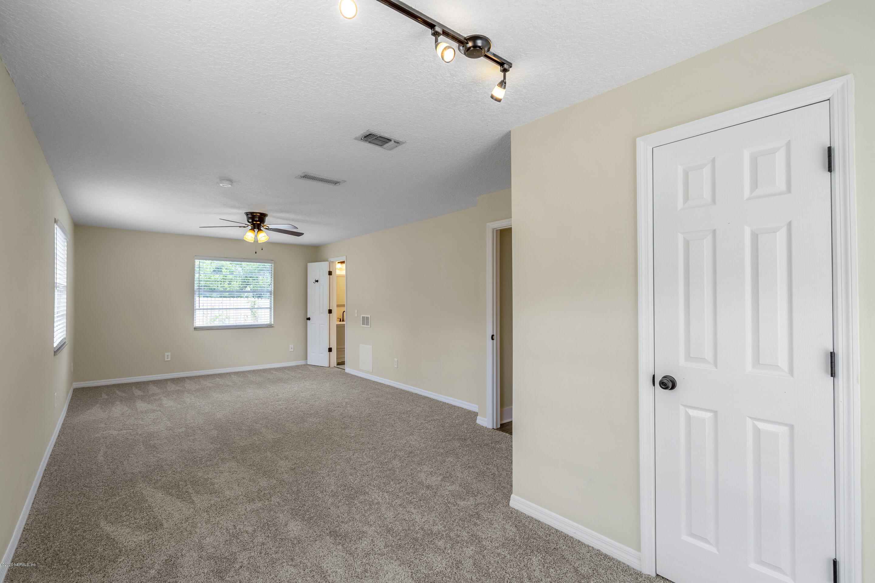 265 Foxridge Road Orange Park, FL 32065 - Photo 17 of 36 Masterbedroom