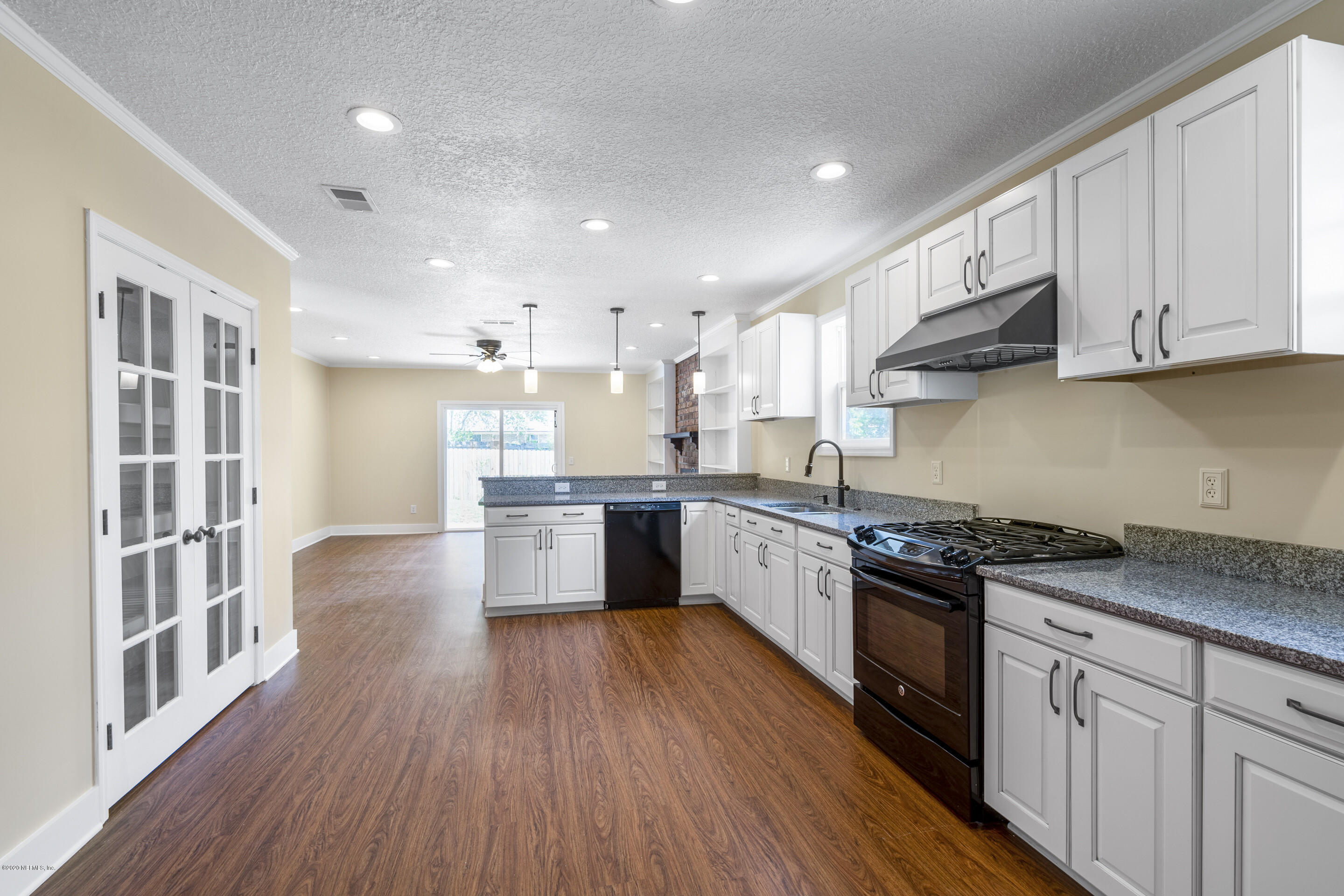 265 Foxridge Road Orange Park, FL 32065 - Photo 10 of 36 10_265_Foxridge_Rd7_mls