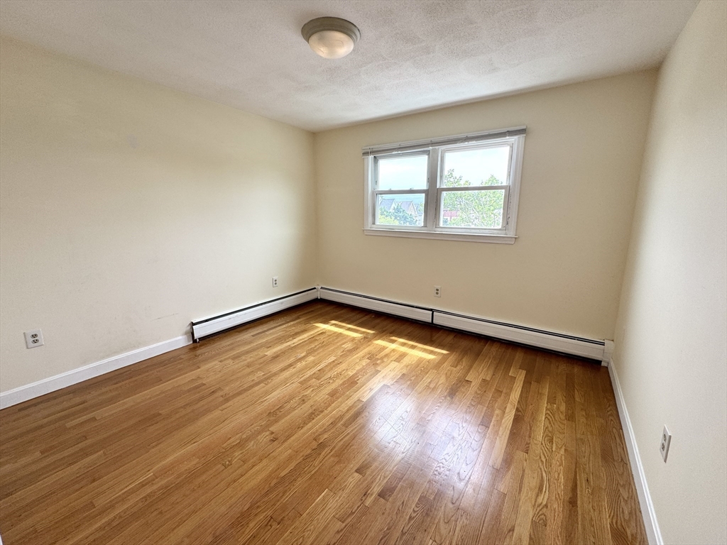 397 Somerville Avenue, Unit 3 Somerville, MA 02143 - Photo 5 of 7