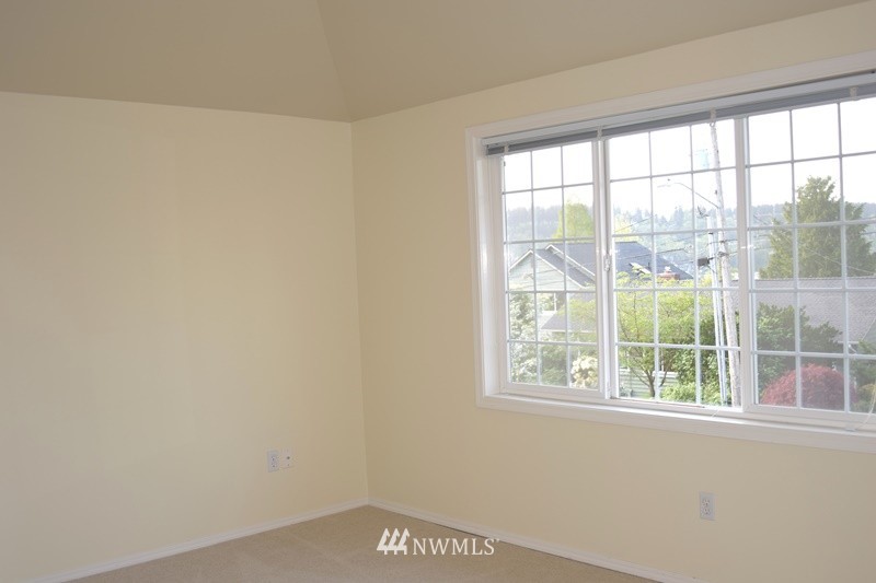 1003 North 33rd Street Renton, WA 98056 - Photo 11 of 16