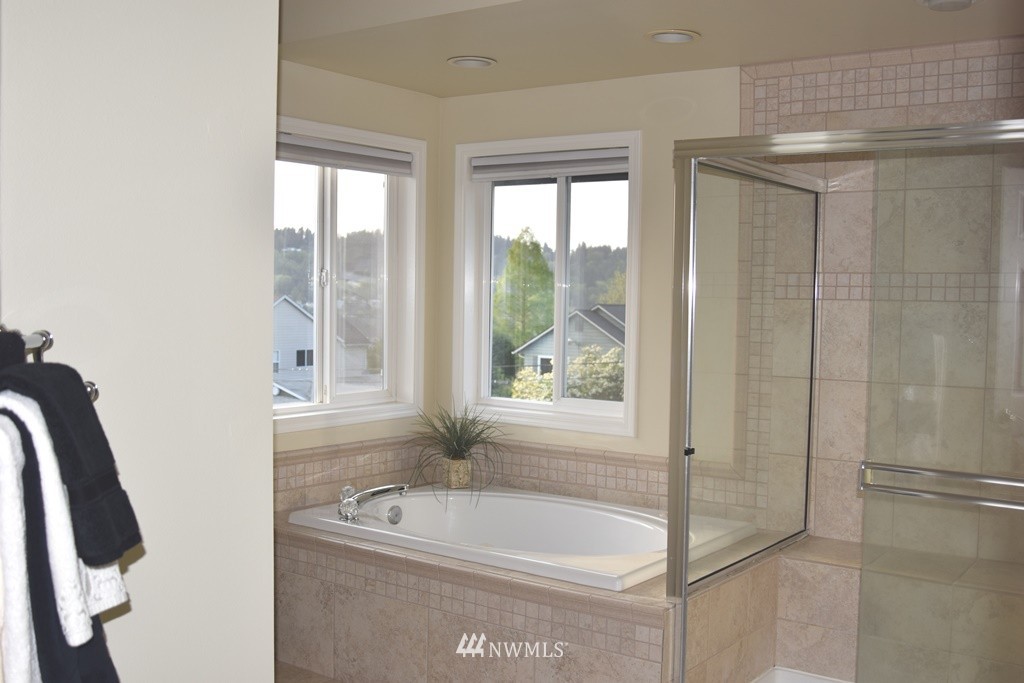 1003 North 33rd Street Renton, WA 98056 - Photo 9 of 16