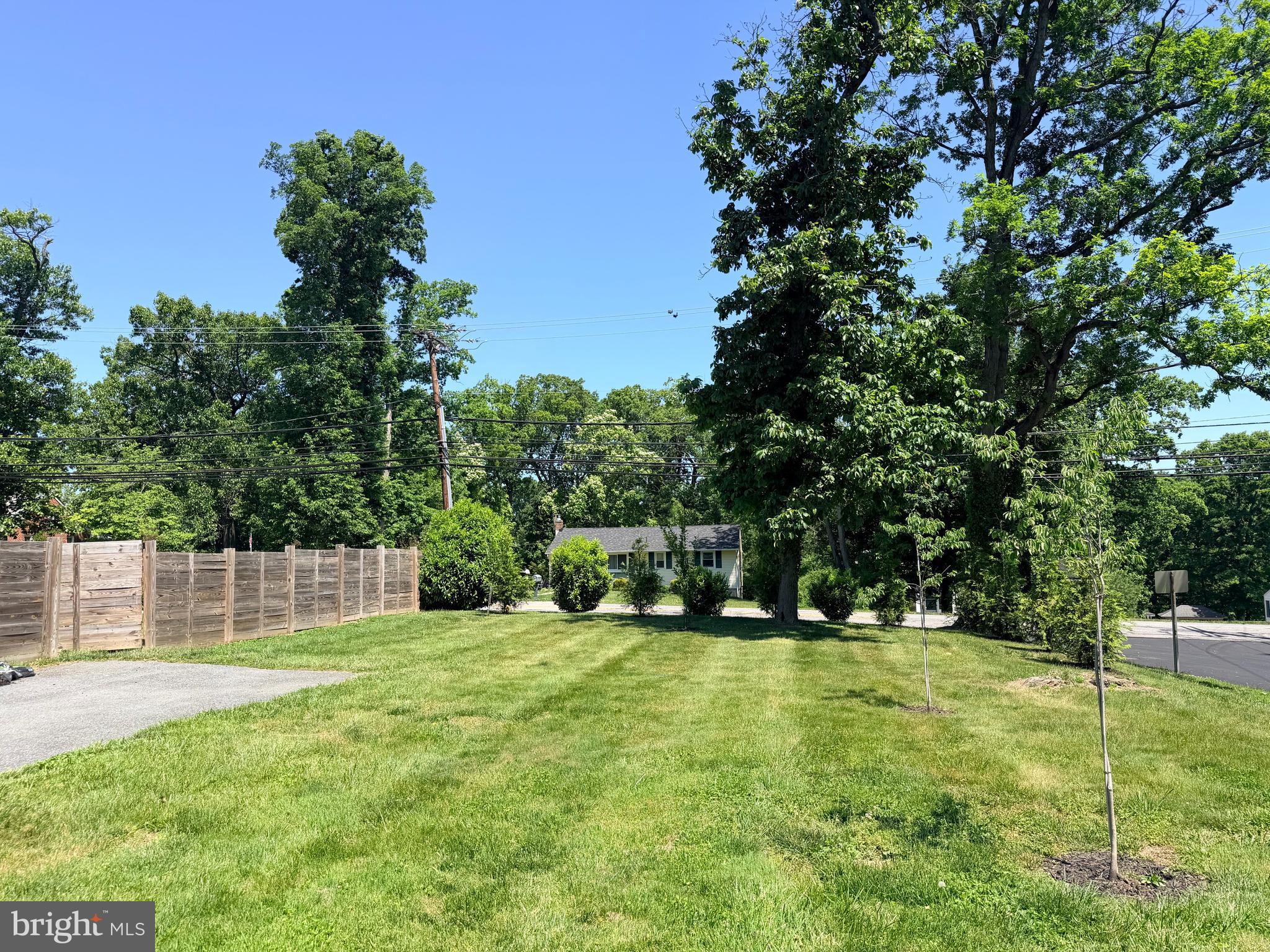 5790 Hunt Club Road Elkridge, MD 21075 - Photo 66 of 84 Large corner front yard