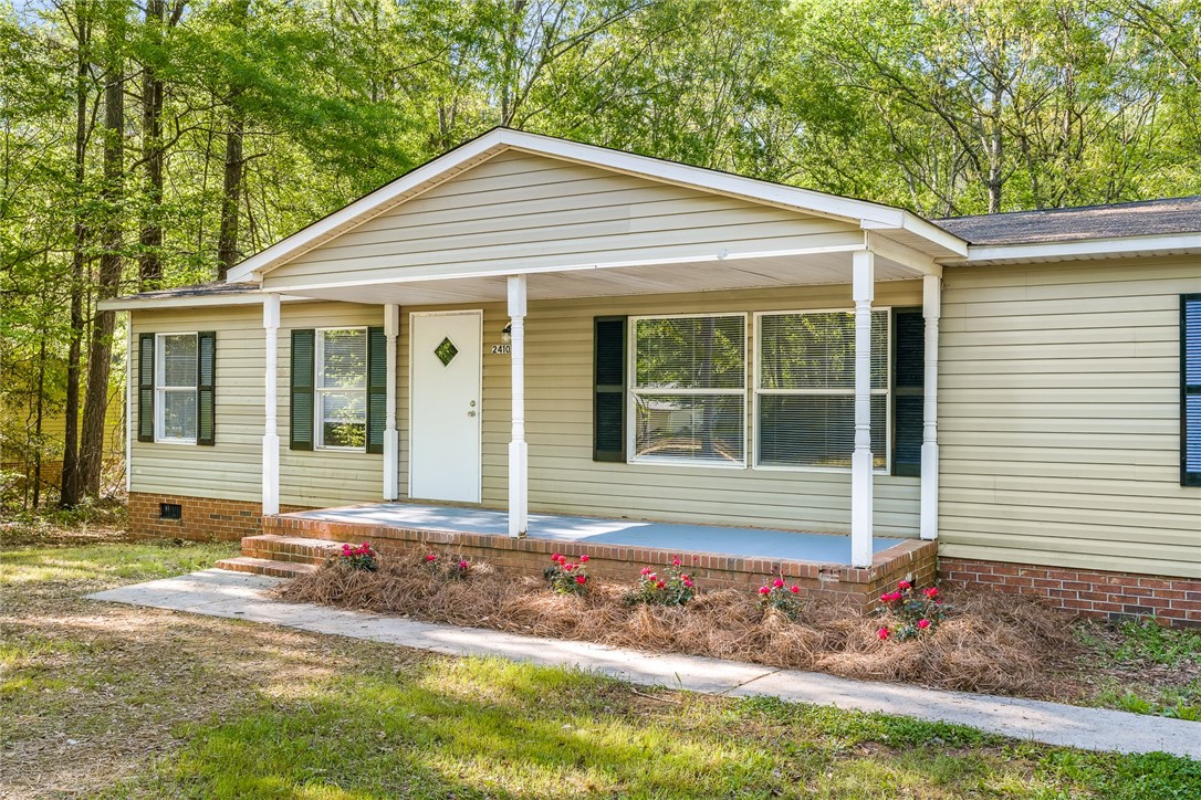 2410 Belhaven Road Anderson, SC 29621 - Photo 5 of 29 Gallery Image 5